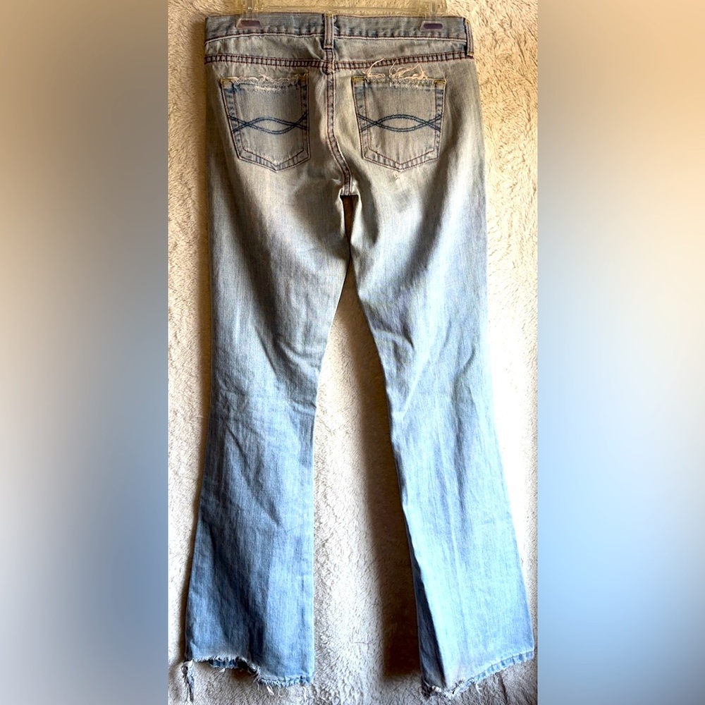 A&F Light blue straight leg ripped jeans